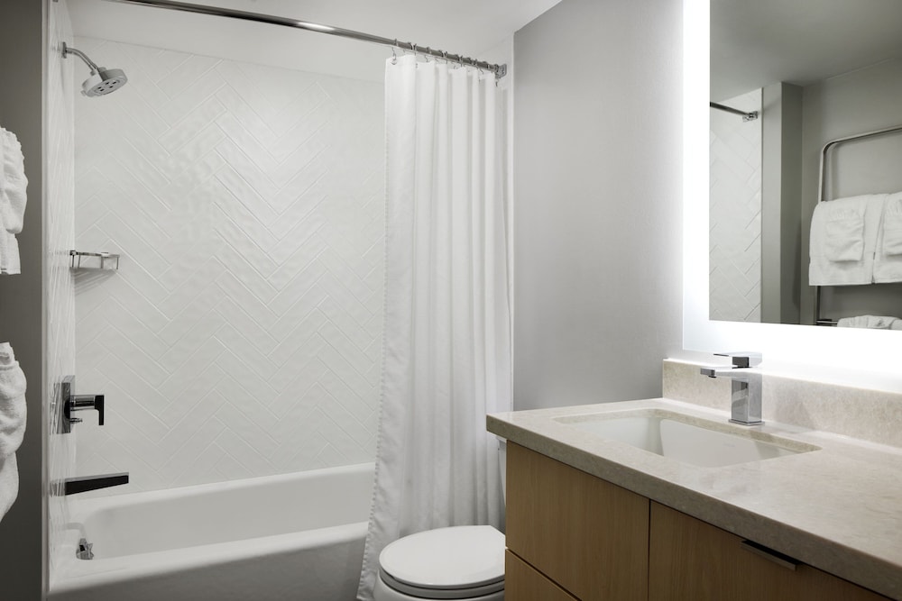 Towneplace Suites Marriott Dulles Airport 33/39