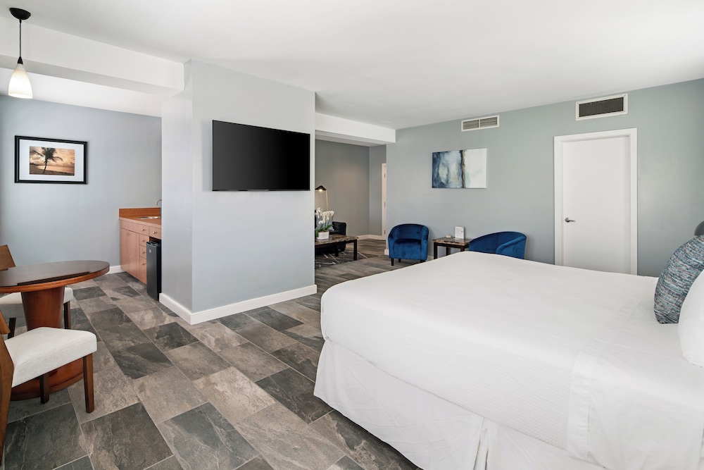 جناح بسرير كينج مع أريكة