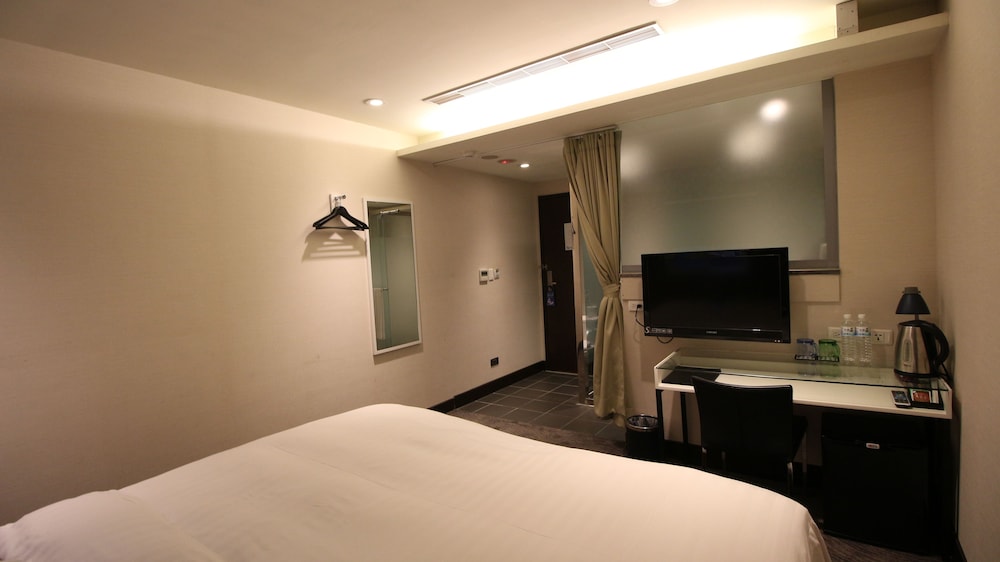 غرفة سوبيريور بسرير مزدوج، Hotel Puri Ximen Branch 3/6