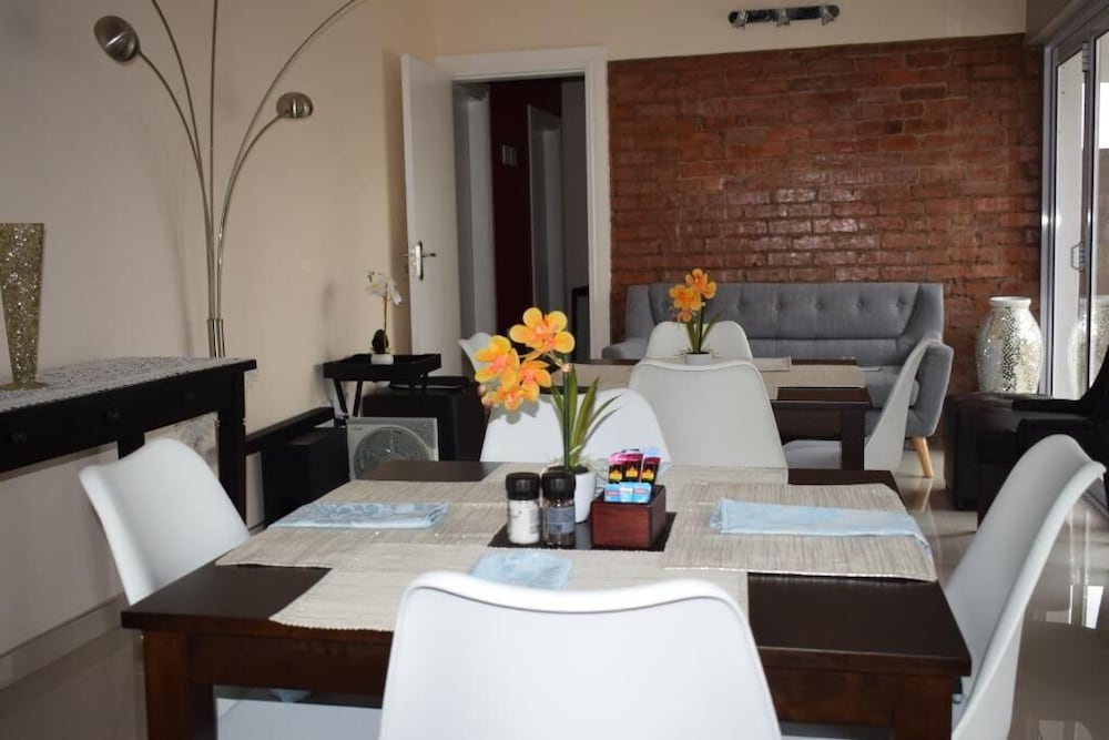 Dei Gratia Guesthouse 9/16