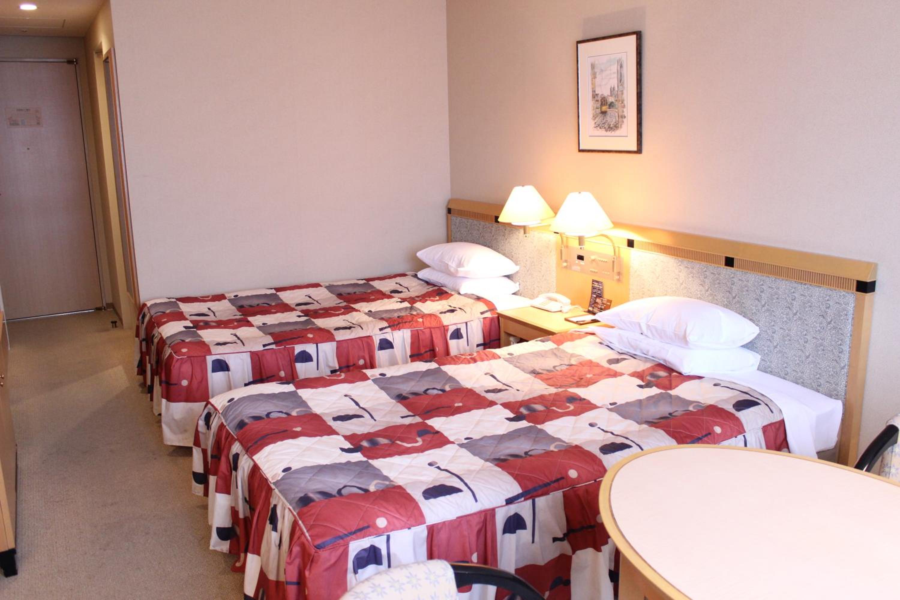 Standard, Twin Beds, Smoking