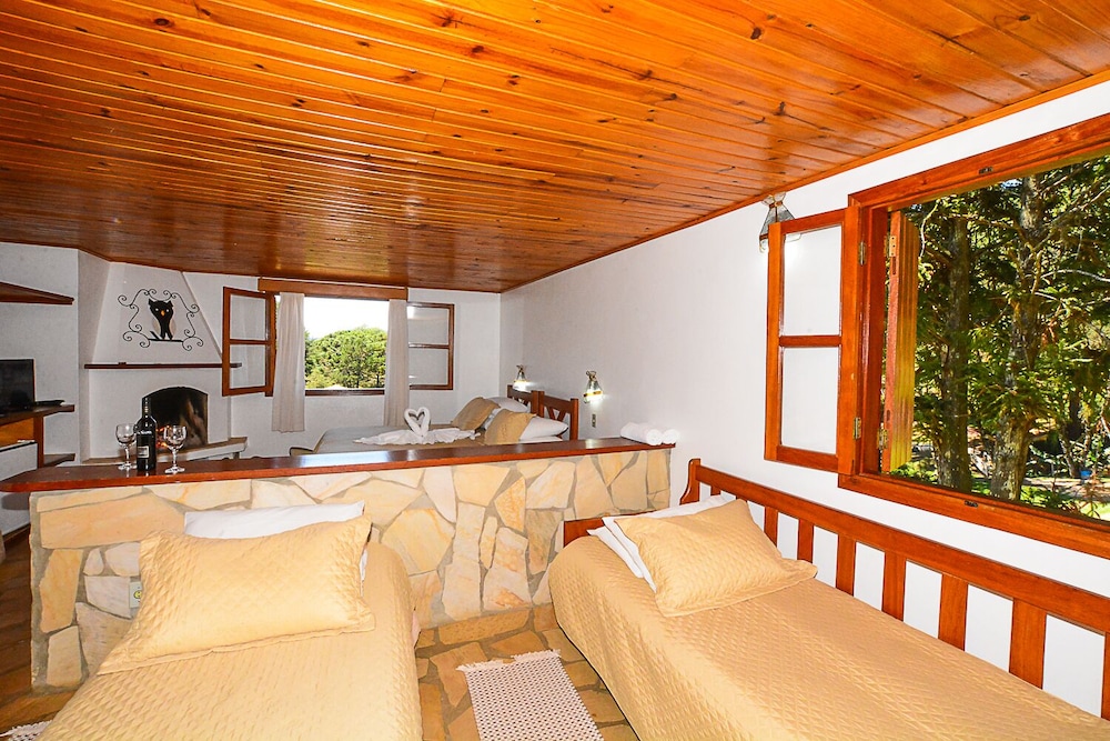 Hotel Cabeça de Boi 20/50