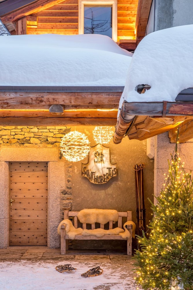 Saint Hubertus Resort 3/50