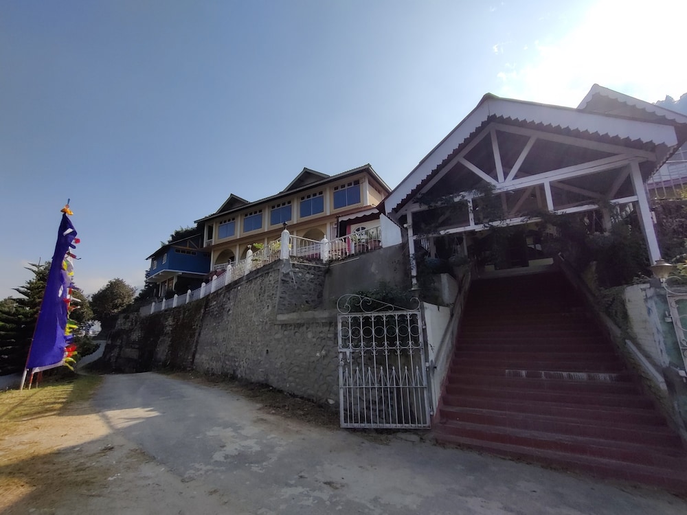 Pemaling Lords Inn Dirang in Arunachal Pradesh