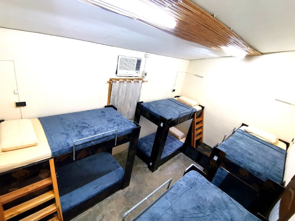 Big Paul Hostel - Adults Only 24/50