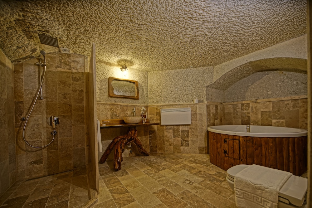 Apex Cave Hotel 28/61
