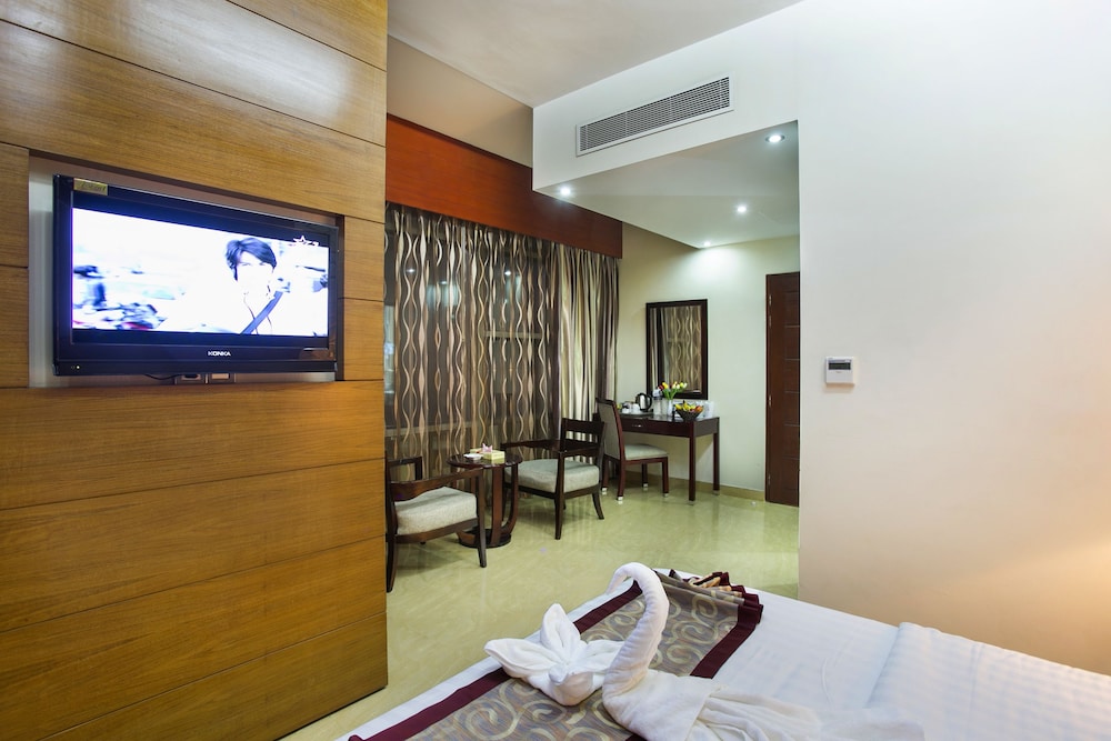 Fars Hotel and Resorts 34/41