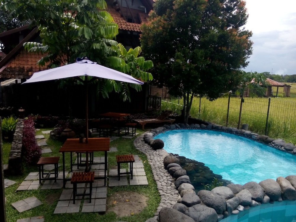 Tembi Rumah Budaya 49/50