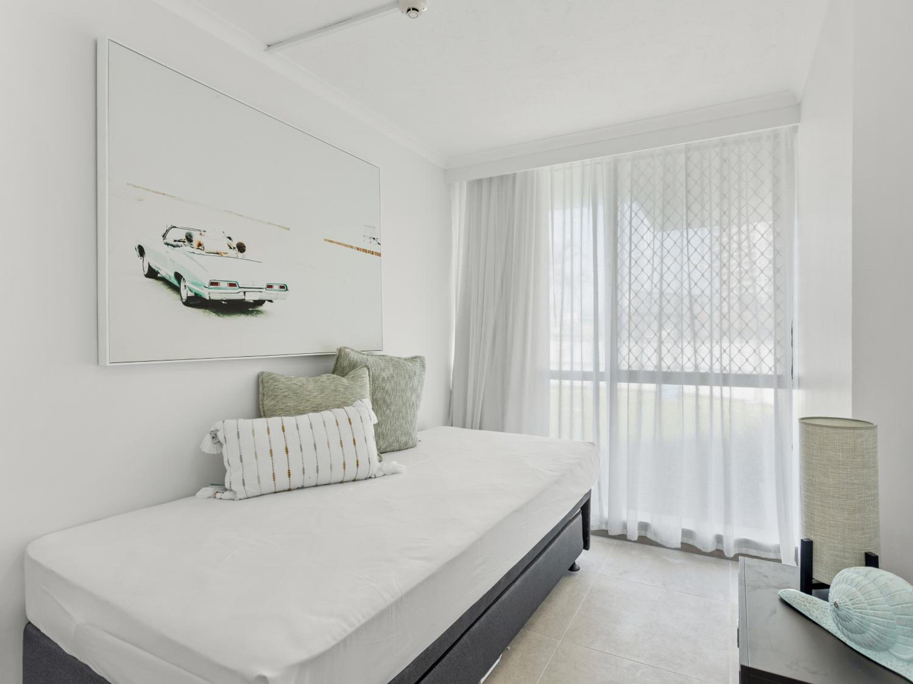 1 Bedroom, Apartment, Ocean Front