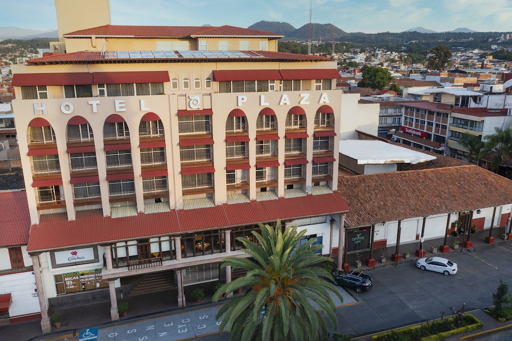 Hotel Plaza Uruapan 2/67