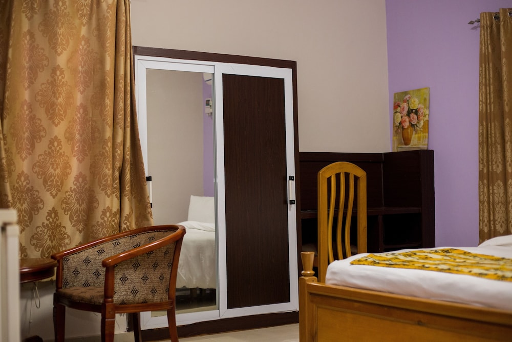 Bella Luxury Hotel 5/42
