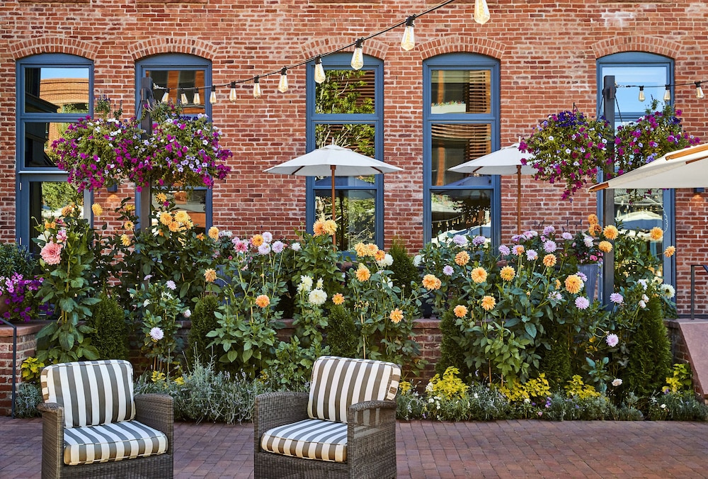 Hotel Jerome An Auberge Resort 45/50