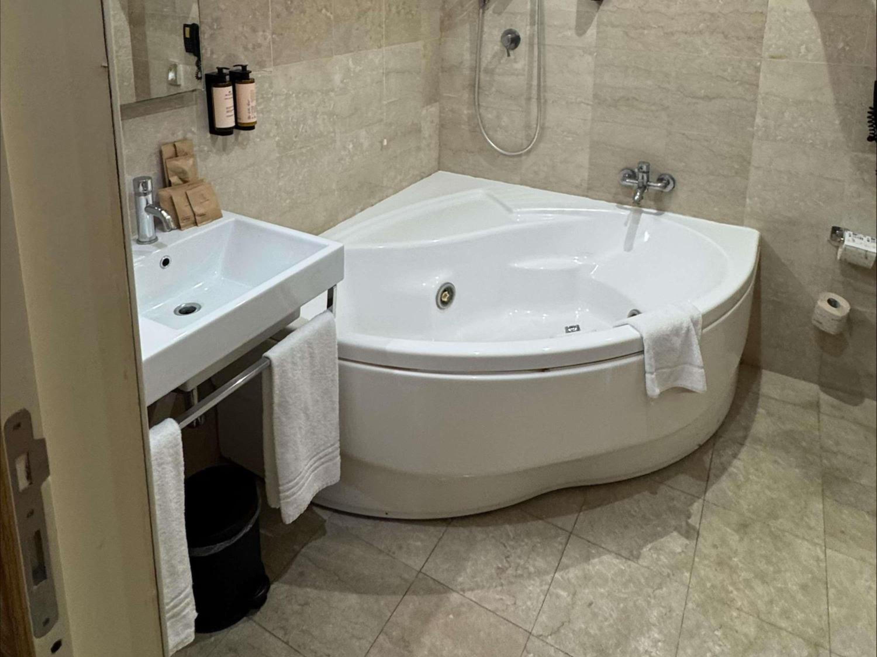 Luxury, Privilege, Double Bed