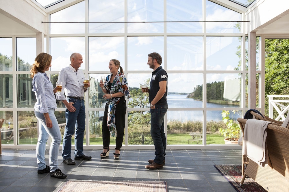 Skeviks Gård 25/50