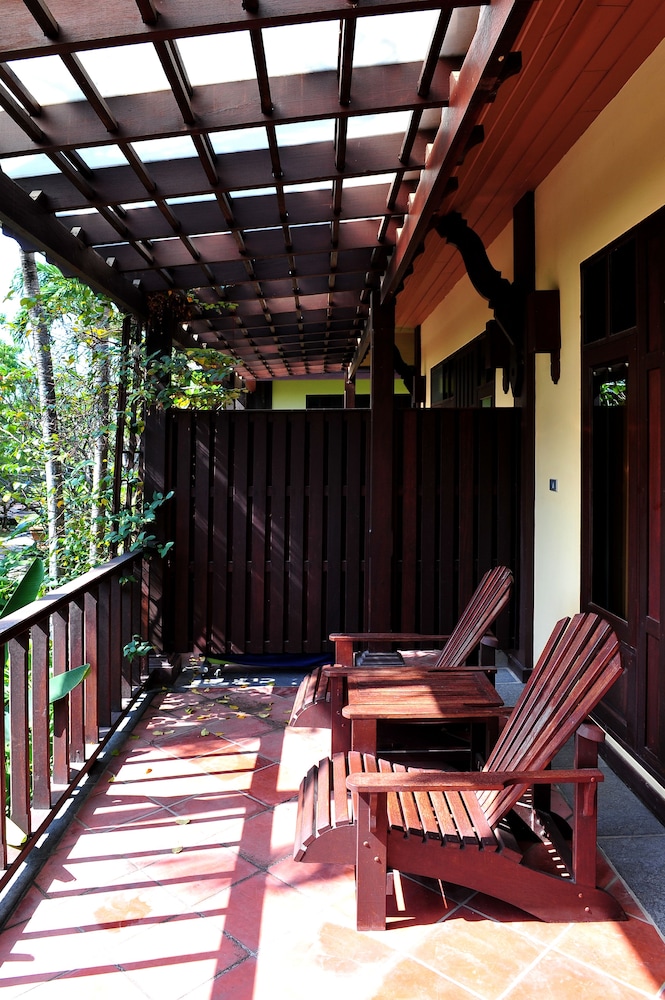 Botany Beach Resort 35/73