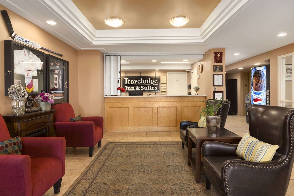Travelodge By Wyndham Spruce Grove 37/50