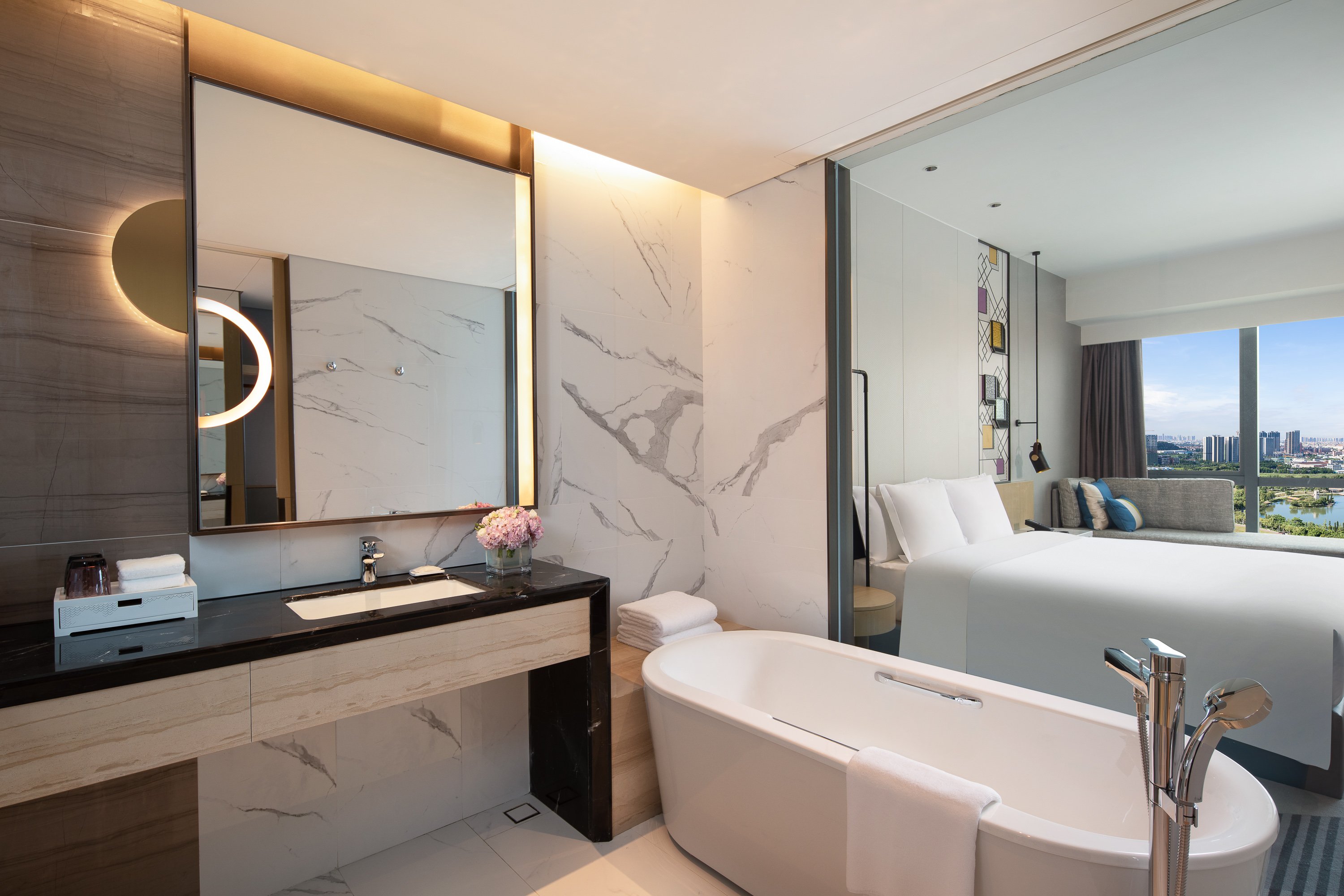 Crowne Plaza Foshan Nanhai 50/50