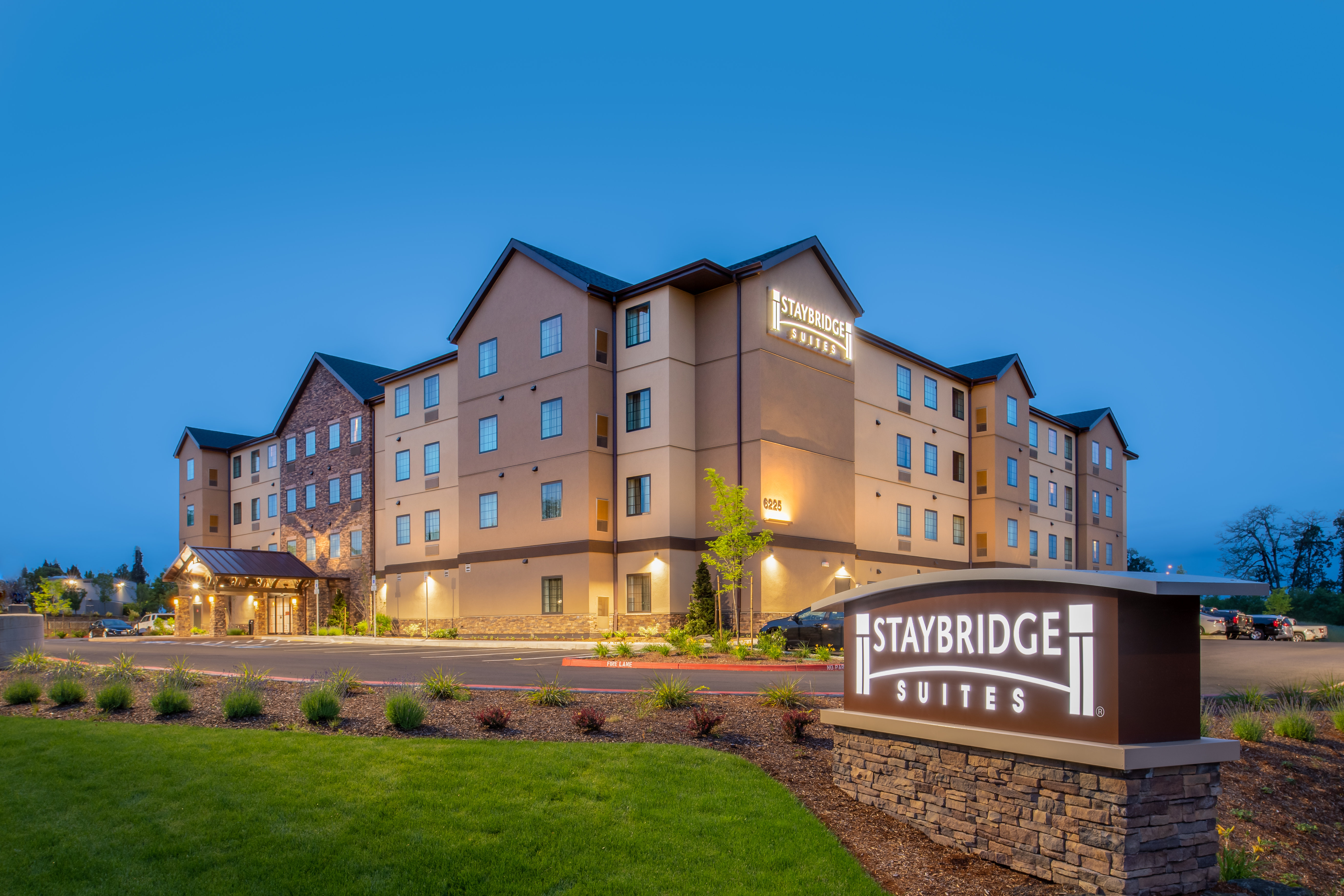 Staybridge Suites Hillsboro North 6/65