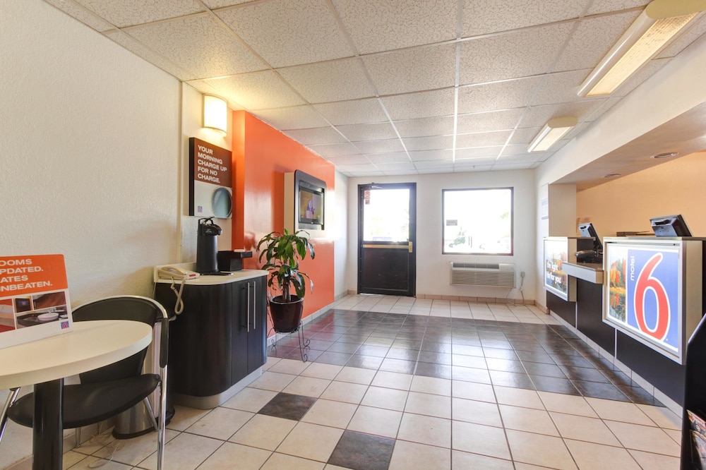 Motel6 Portland, ME 10/66