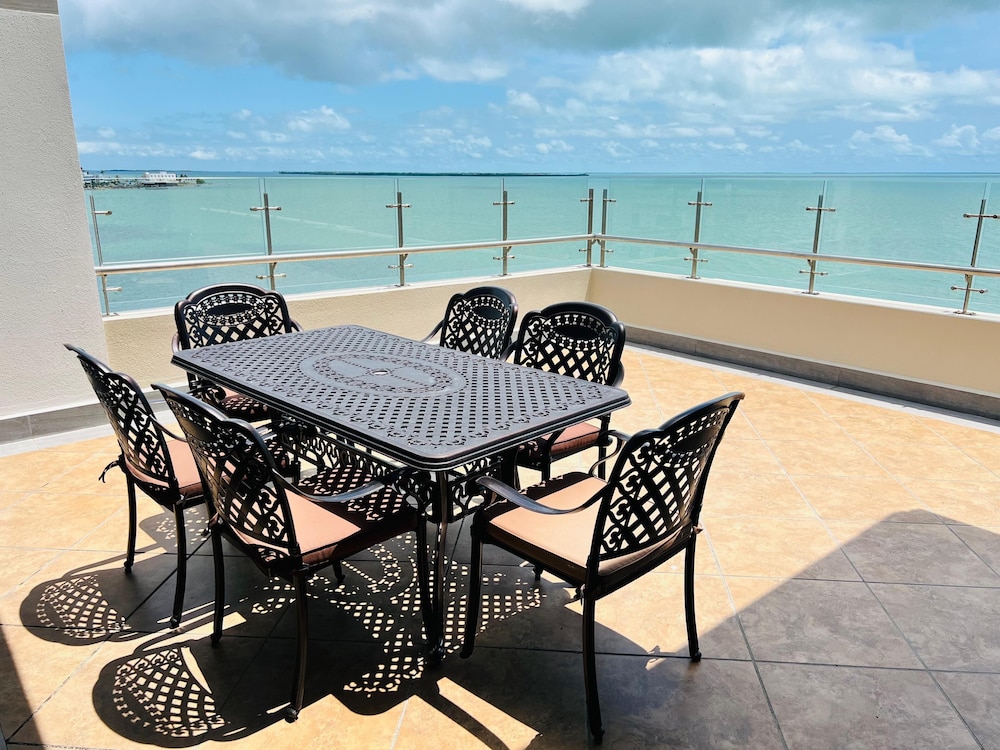 Golden Bay Belize Hotel 33/50