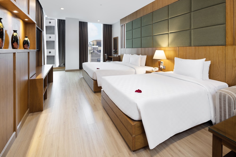 Family Suite, City View