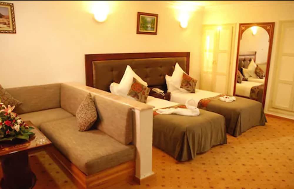 Omega Hotel 19/46