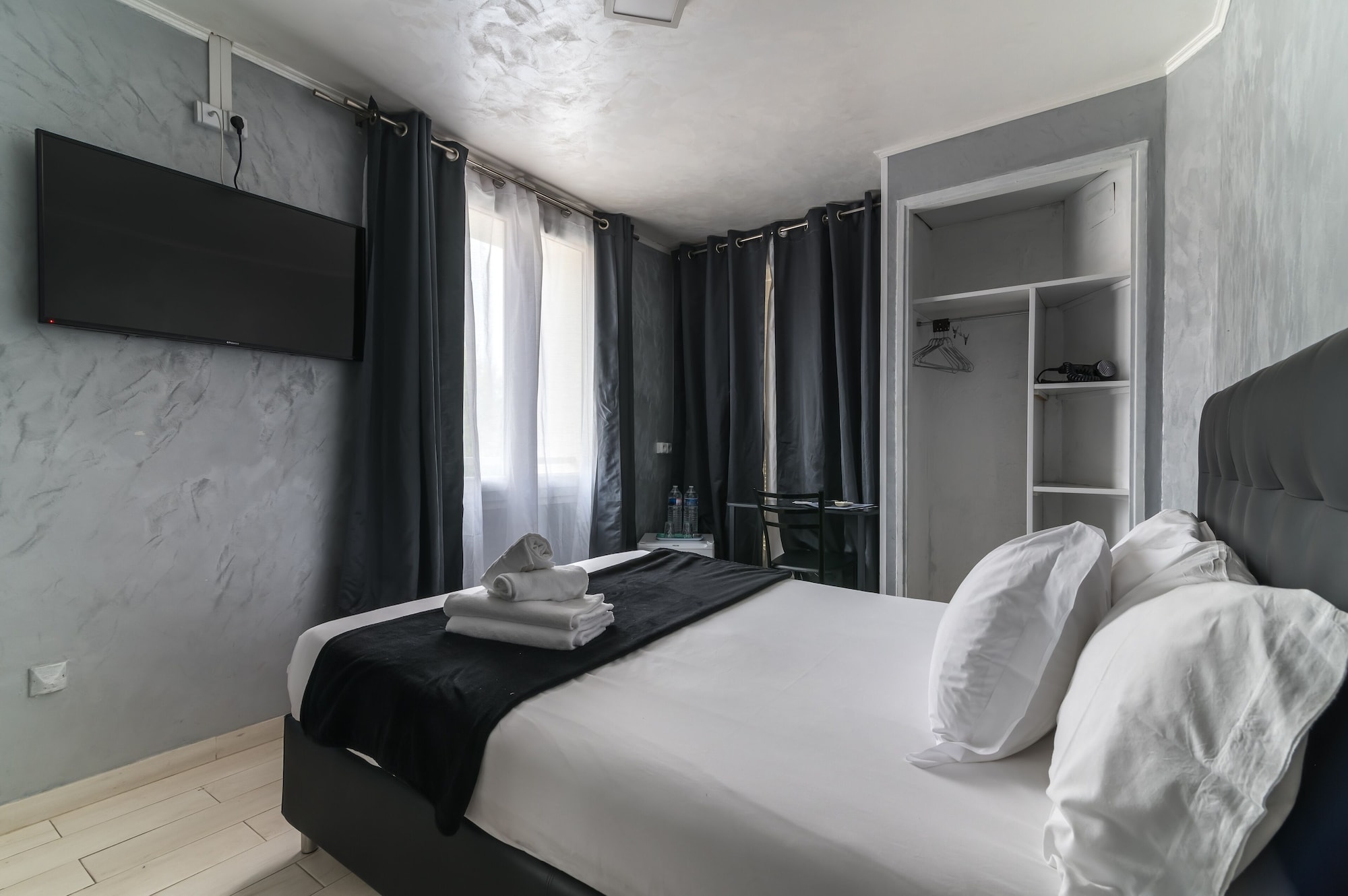 COMFORT, DOUBLE BED