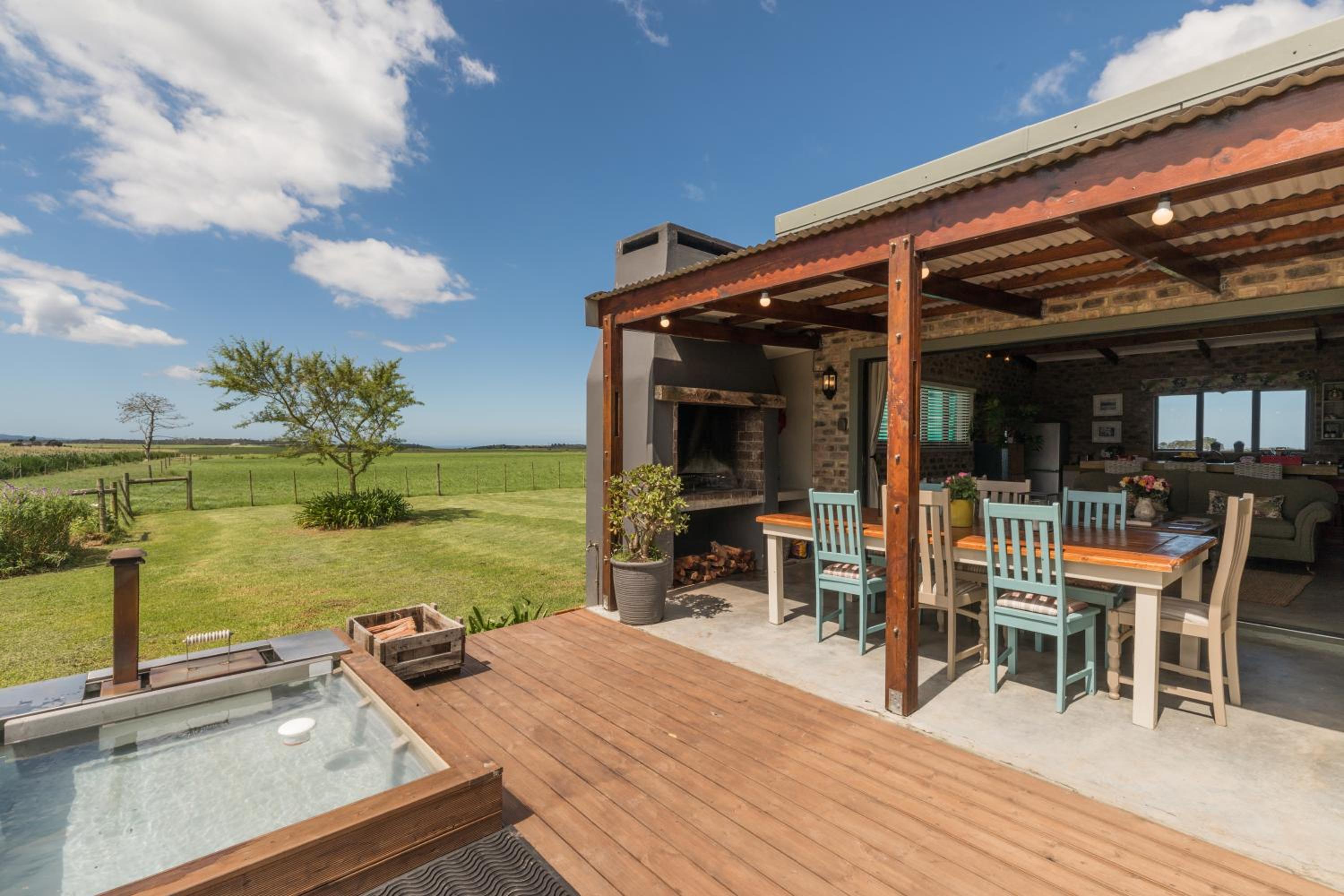 Libertas Guest Farm 33/34