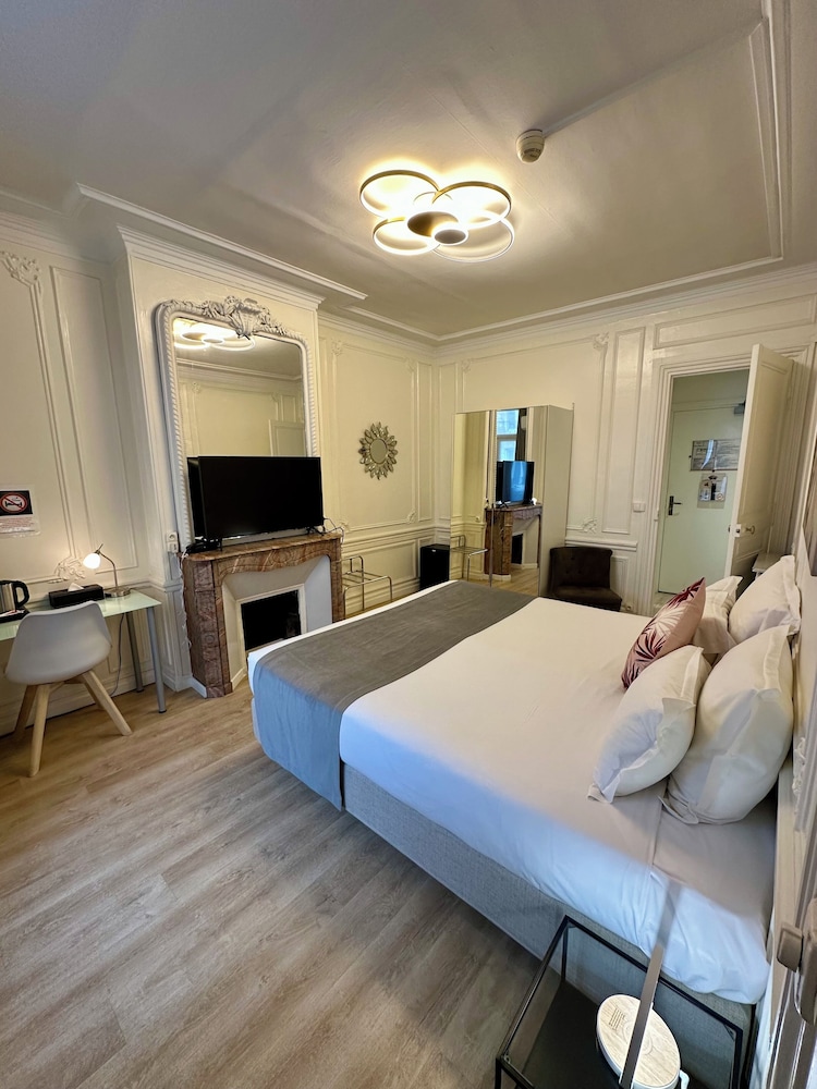 Hotel Oceanic 20/50