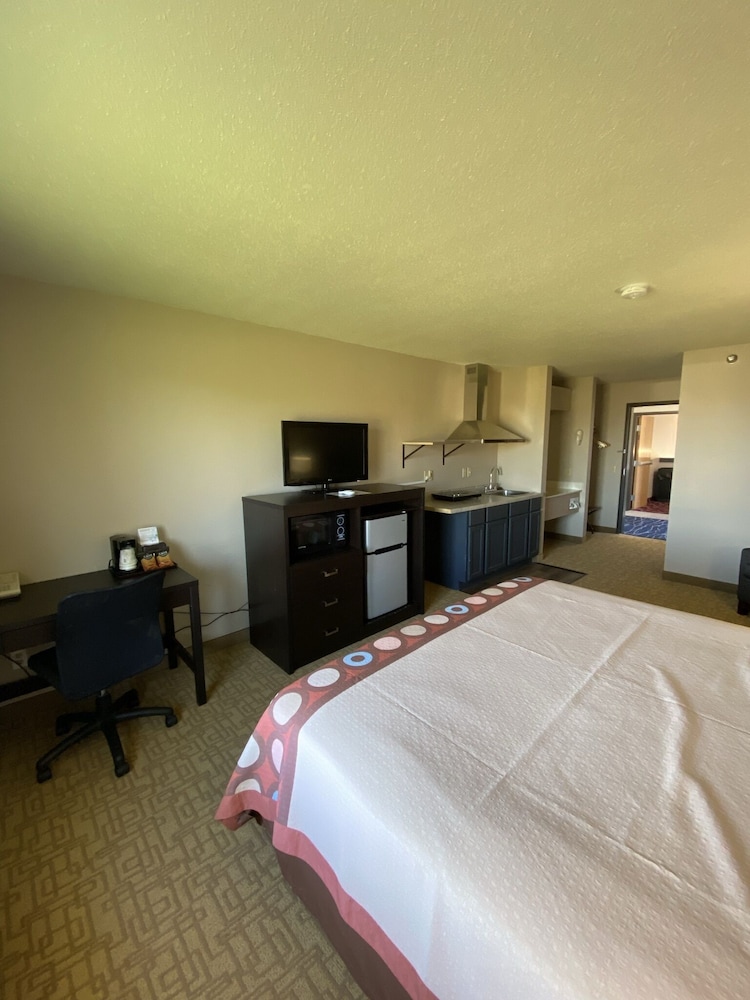 Super 8 By Wyndham Jackson Mn 16/41