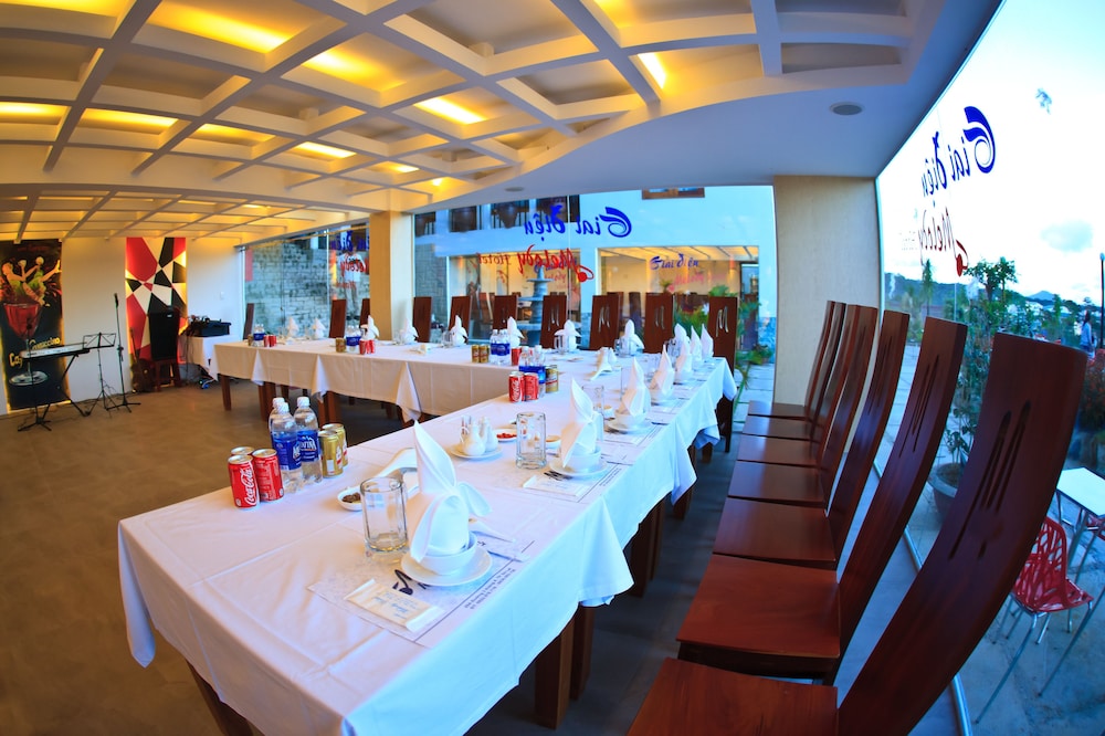 Melody Hotel 49/55
