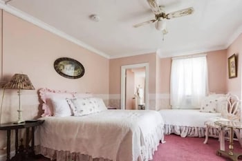 Walden Inn and Suites 4/36