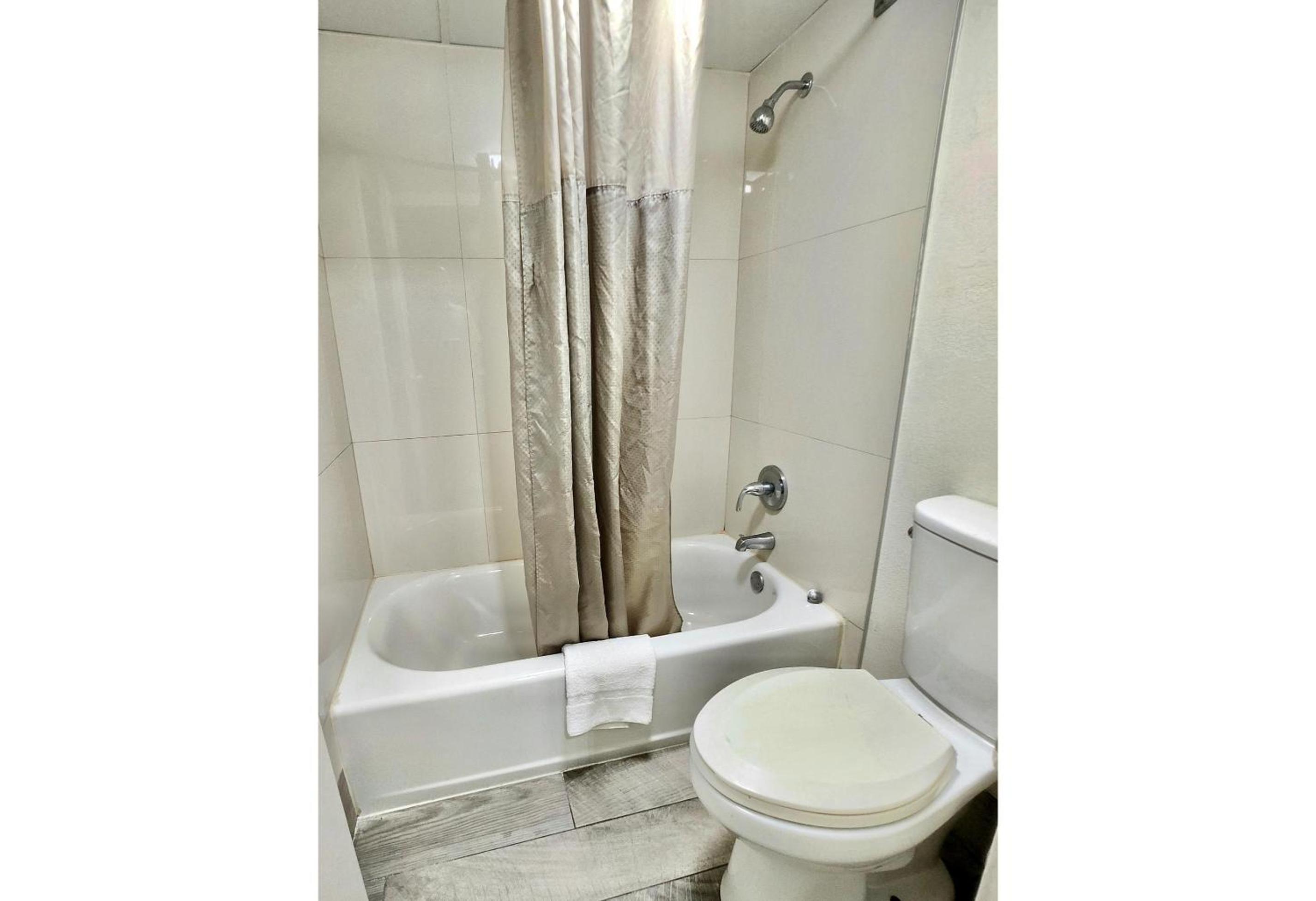 Studio 6 Extended Stay - Columbus, GA -Downtown 23/30