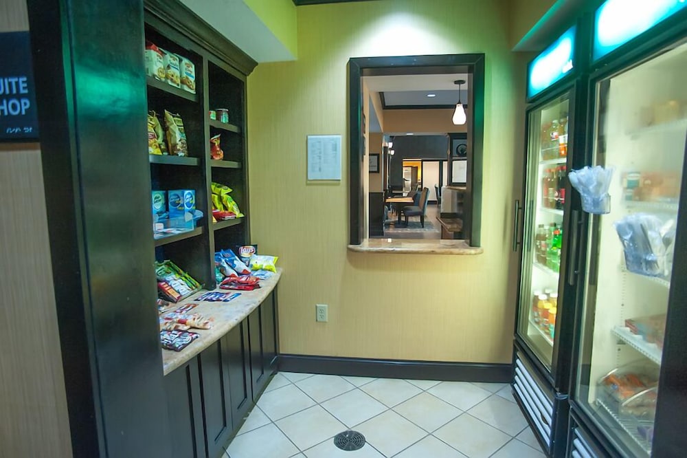 Hampton Inn & Suites Palestine 26/31