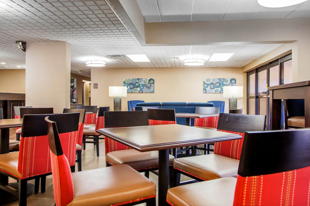Comfort Inn Dayton - Huber Heights 30/35