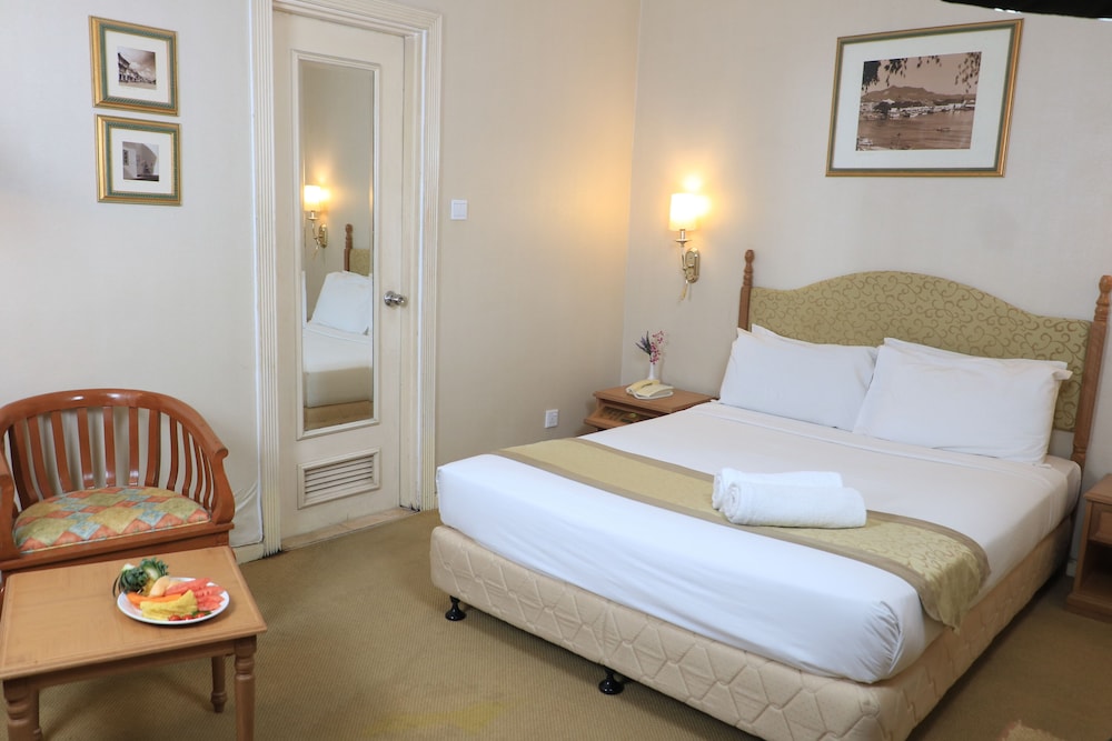 Merdeka Palace Hotel Suites 20/47