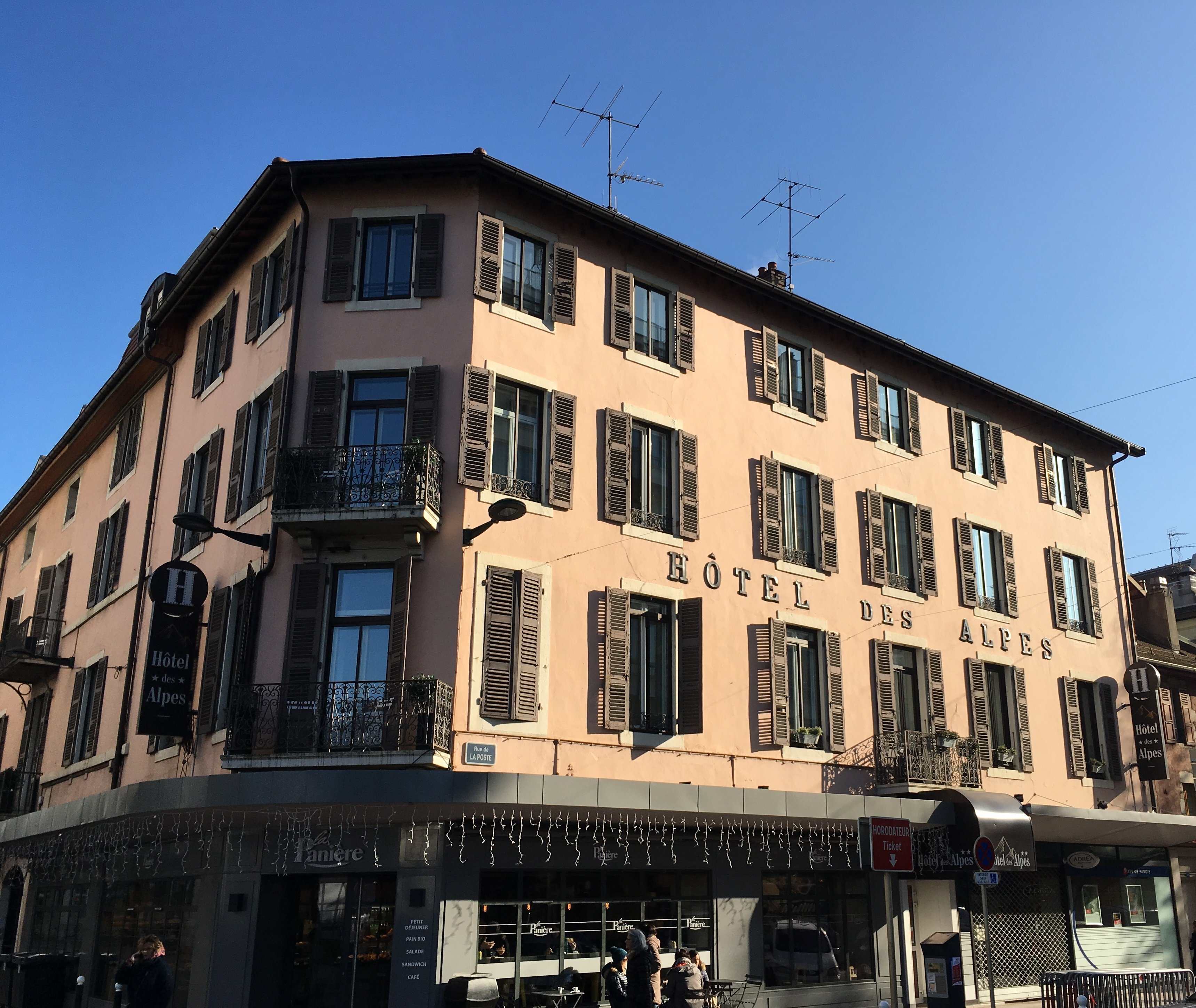 HOTEL DES ALPES 1/17