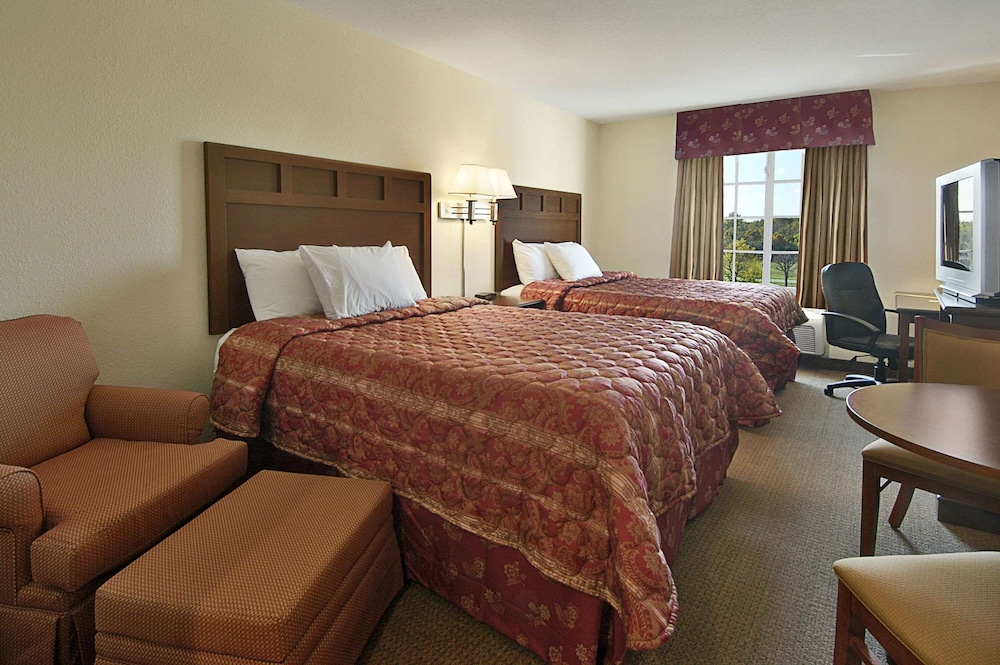 Standard, 2 Queen Beds