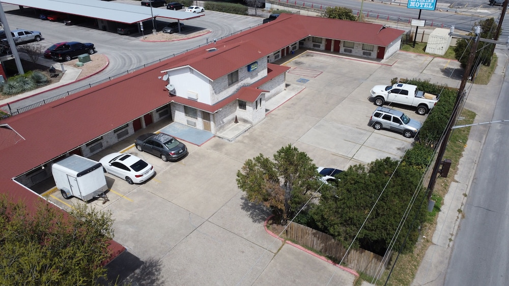 River Inn Motel (ex. Rodeway Inn Downtown) 26/29