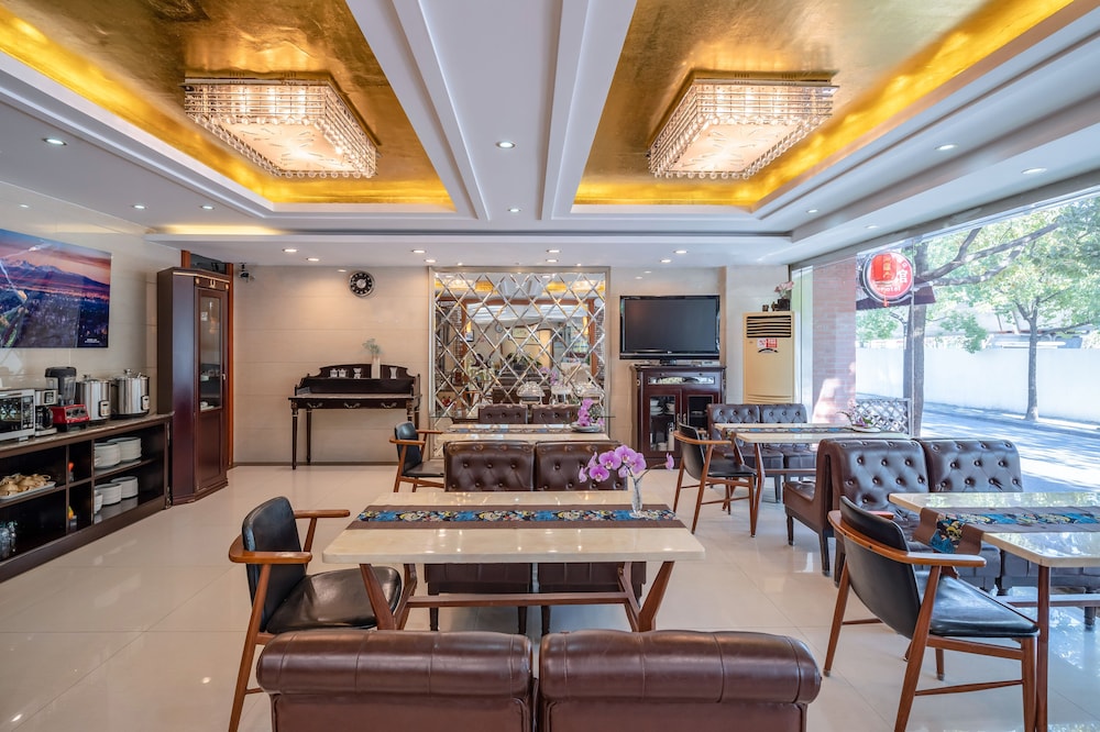 Irene Boutique Hotel Jinshu Branch 58/64