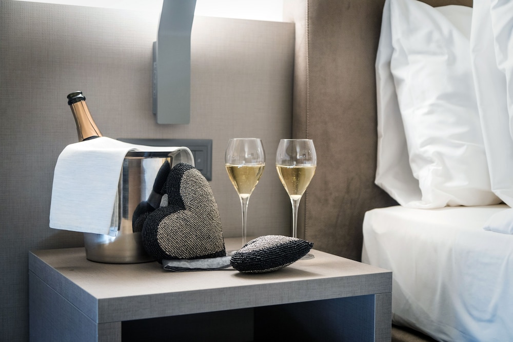 Hotel And Lounge Lago Maggiore 18/50