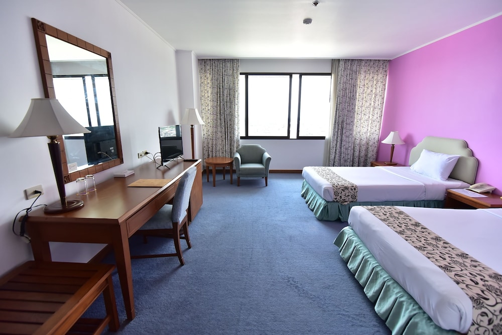 Thumrin Thana Hotel 38/71