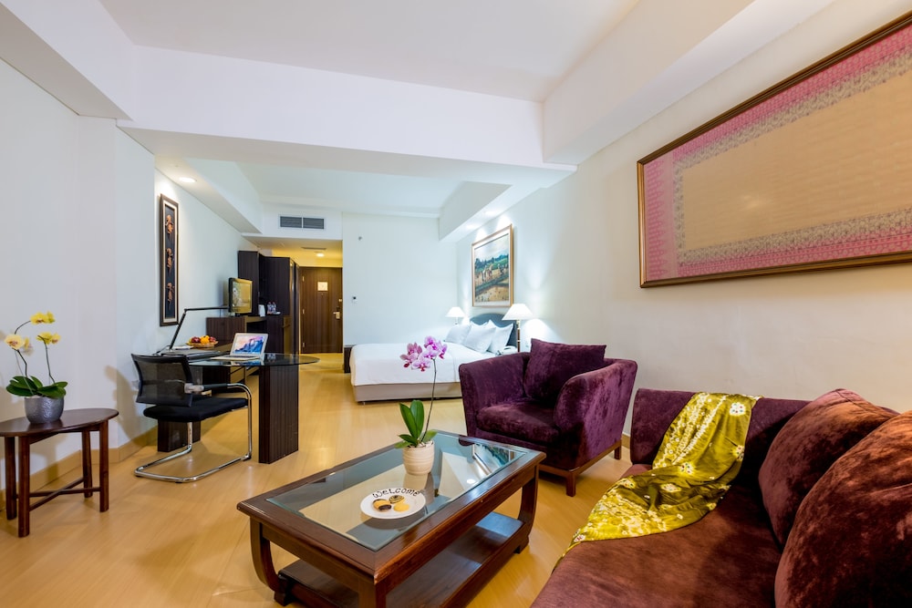 Sintesa Peninsula Hotel 40/60