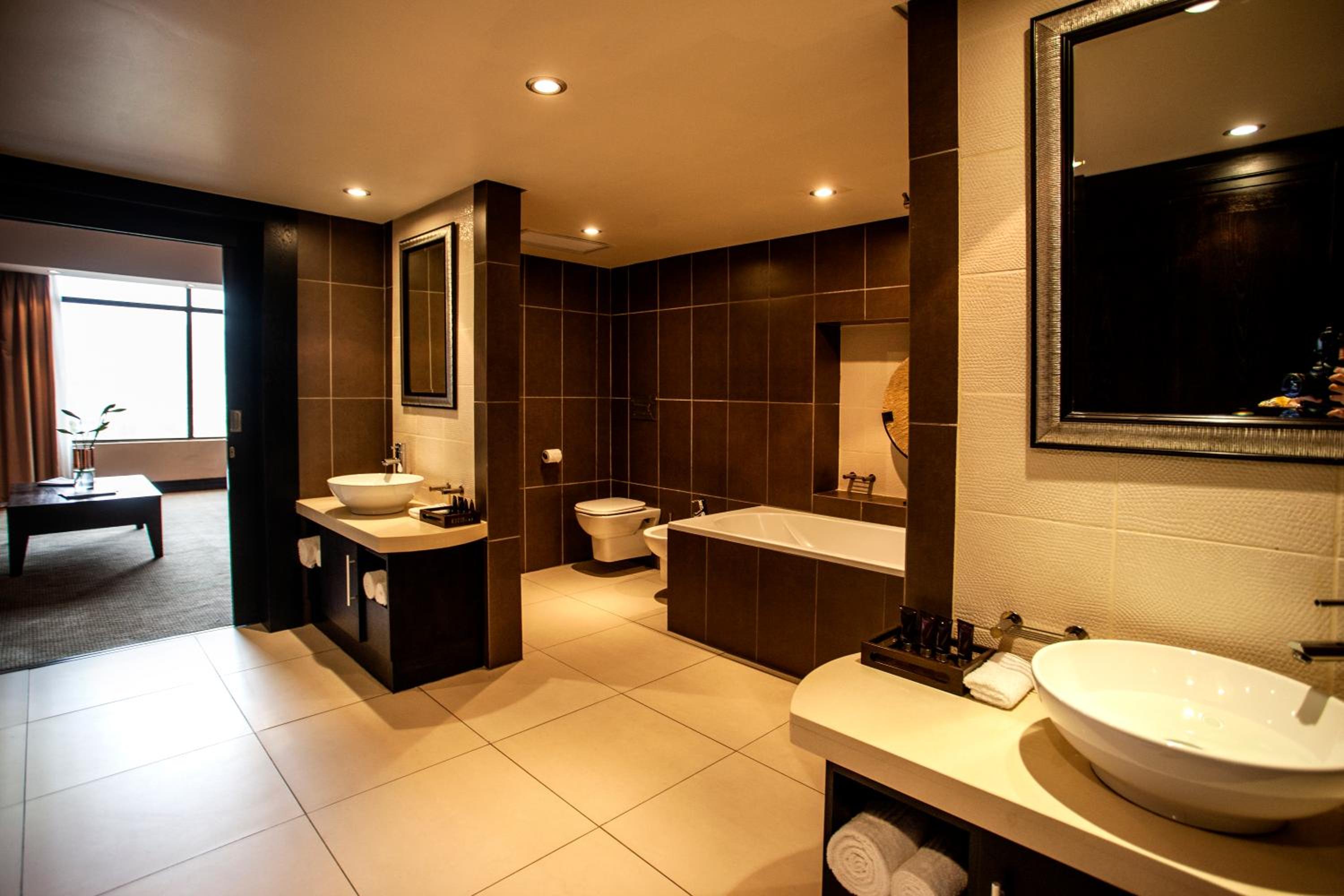 Presidential, Avani, Suite, King Bed
