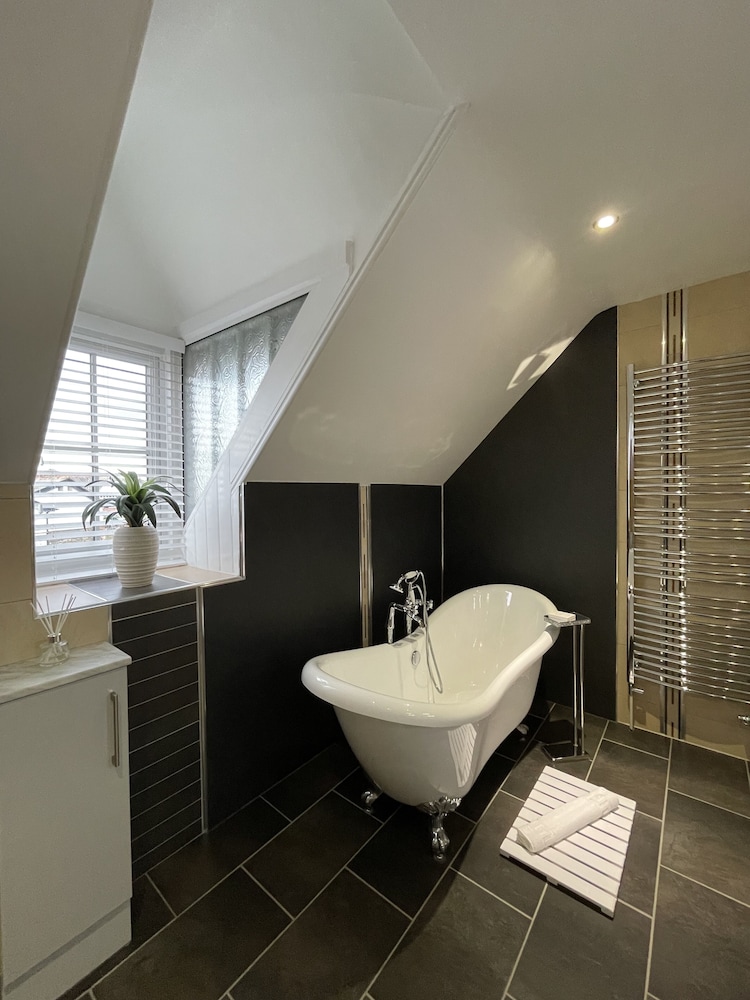Wheatlands Lodge Bed Breakfast 39/65