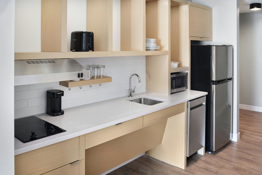Towneplace Suites By Marriott Calhoun 50/50