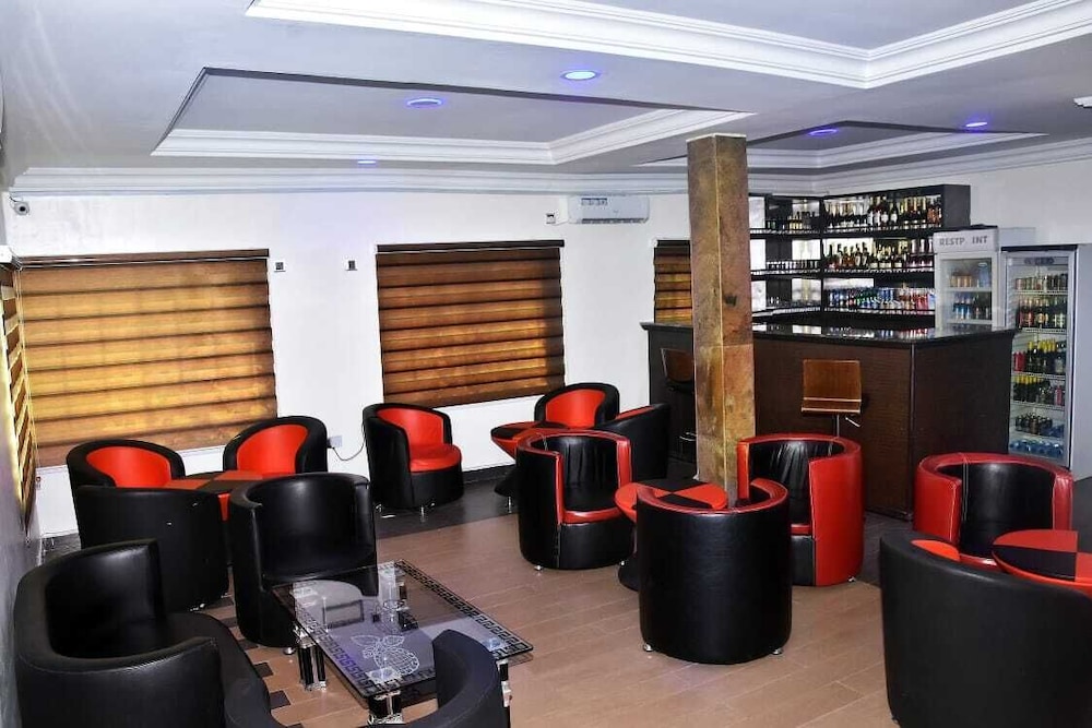 Entry Point Hotel 28/49