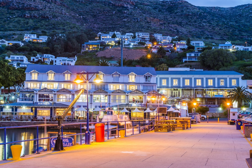 Simon's Town Quayside Hotel 50/60