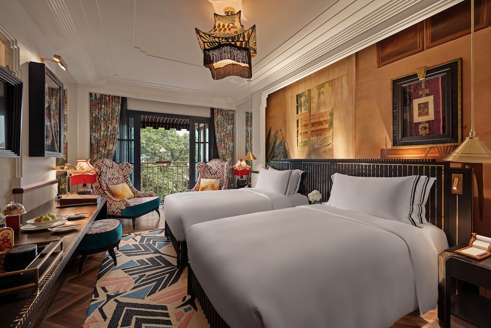 PREMIER, TWIN BEDS