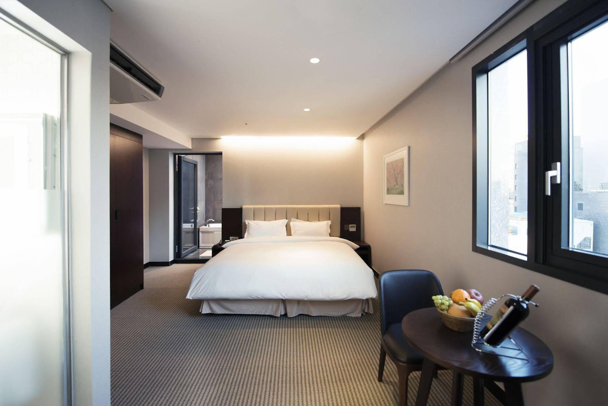 Klaven Hotel Myeongdong City Hall 41/61